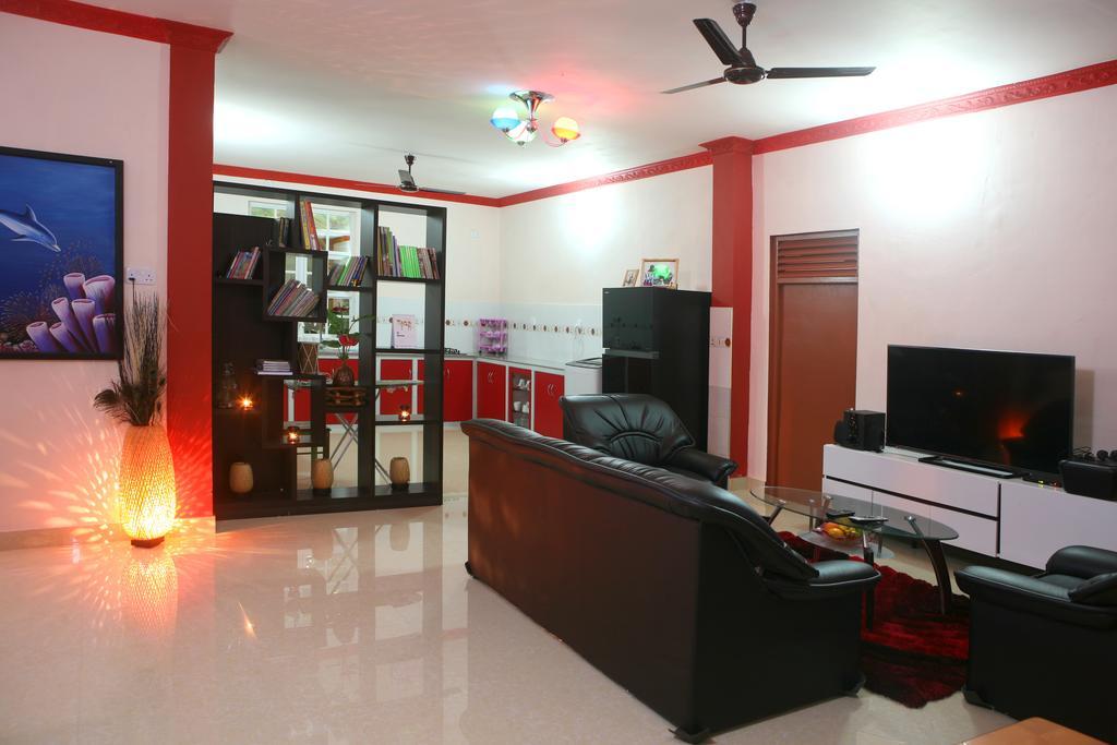 Equa Reef Maldives Hotel Addu City Exterior foto