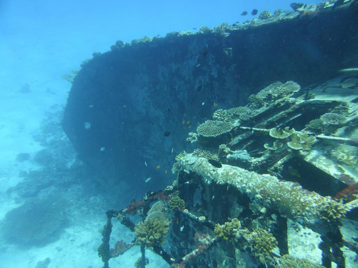 Equa Reef Maldives Hotel Addu City Exterior foto