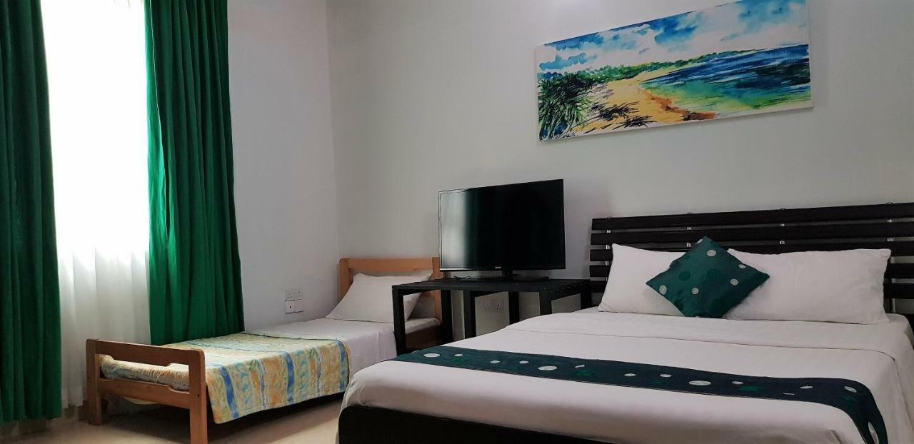 Equa Reef Maldives Hotel Addu City Exterior foto