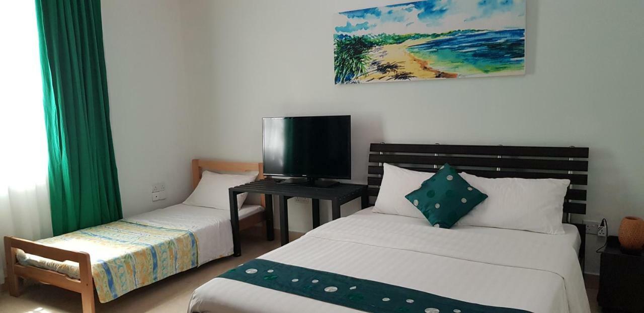 Equa Reef Maldives Hotel Addu City Exterior foto